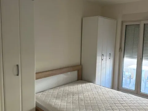 Izdavanje, jednosoban stan, 49m², Central Point, Podgorica - image 9