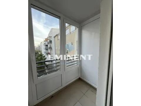 Izdavanje, jednosoban stan, 31m², Đeram Pijaca, Beograd - image 10