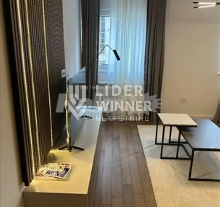 Prodaja, dvosoban stan, 62m², Vračar Sve Podlokacije, Beograd