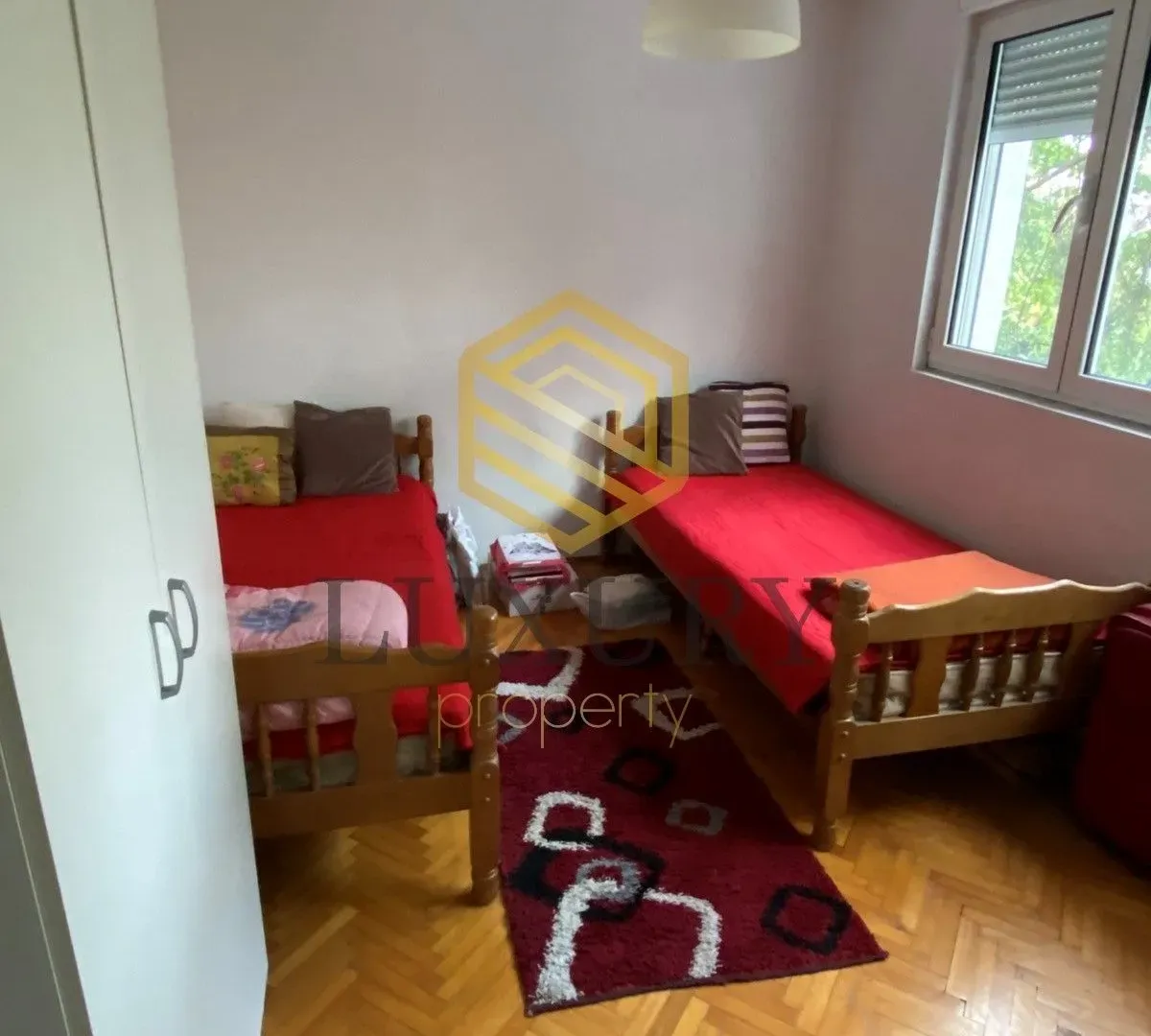 Izdavanje, dvosoban stan, 80m², Zabjelo, Podgorica