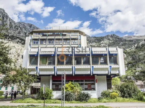 Sale, hospitality venue, 3800m², Kotor, Crna Gora - image 3