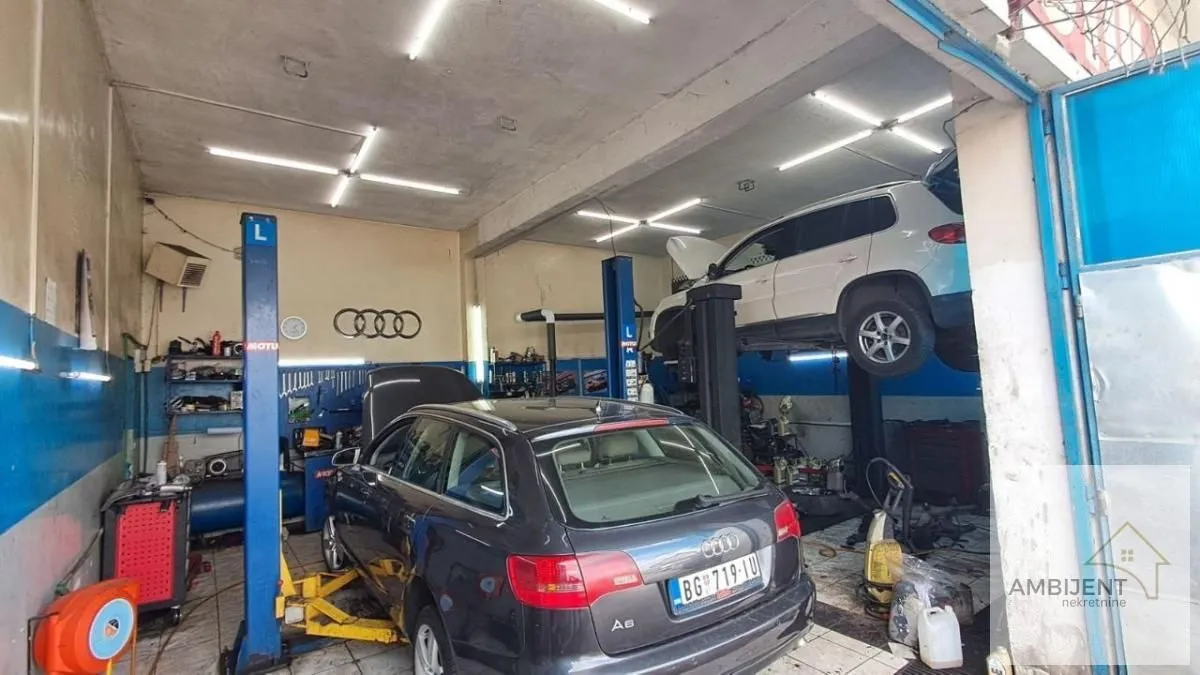Sale, office space, 240m², Zemun Sve Podlokacije, Beograd