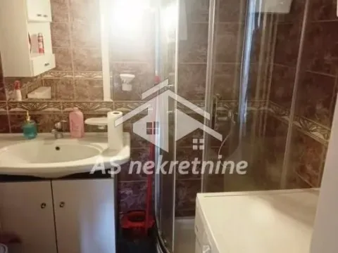 Rent, two bedroom apartment, 55m², Savski Venac, Beograd - image 5