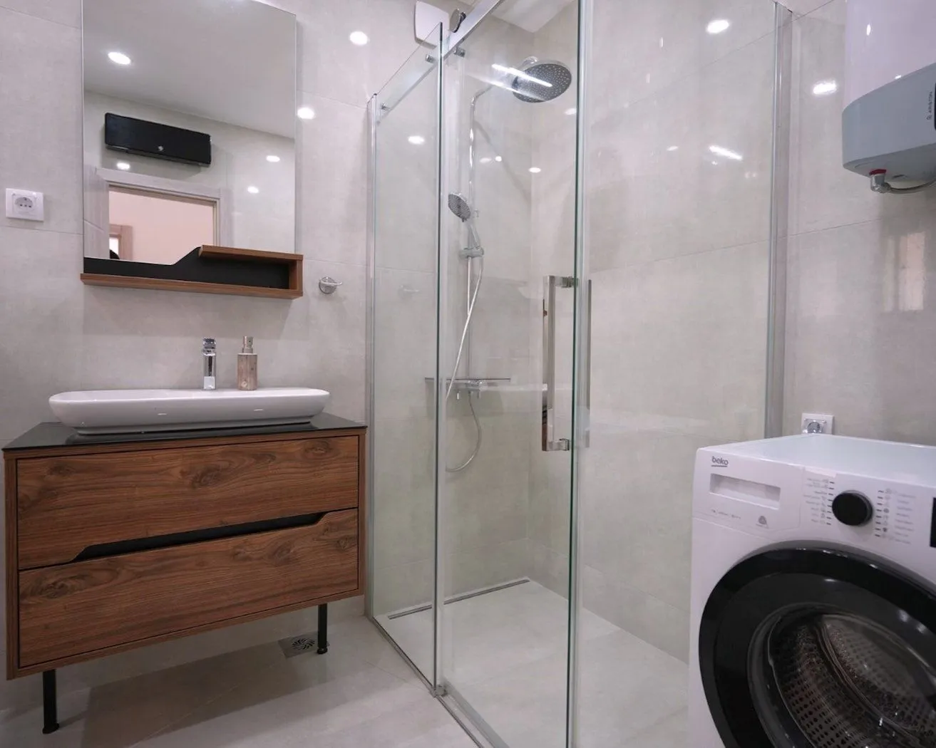 Rent, apartment, 95m², Pod Goricom, Podgorica