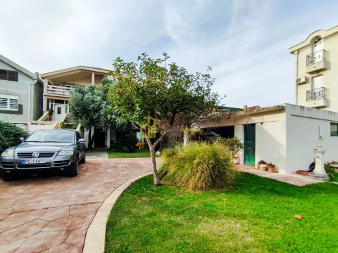 Sale, house, 405m², Stari Aerodrom, Podgorica - image 7