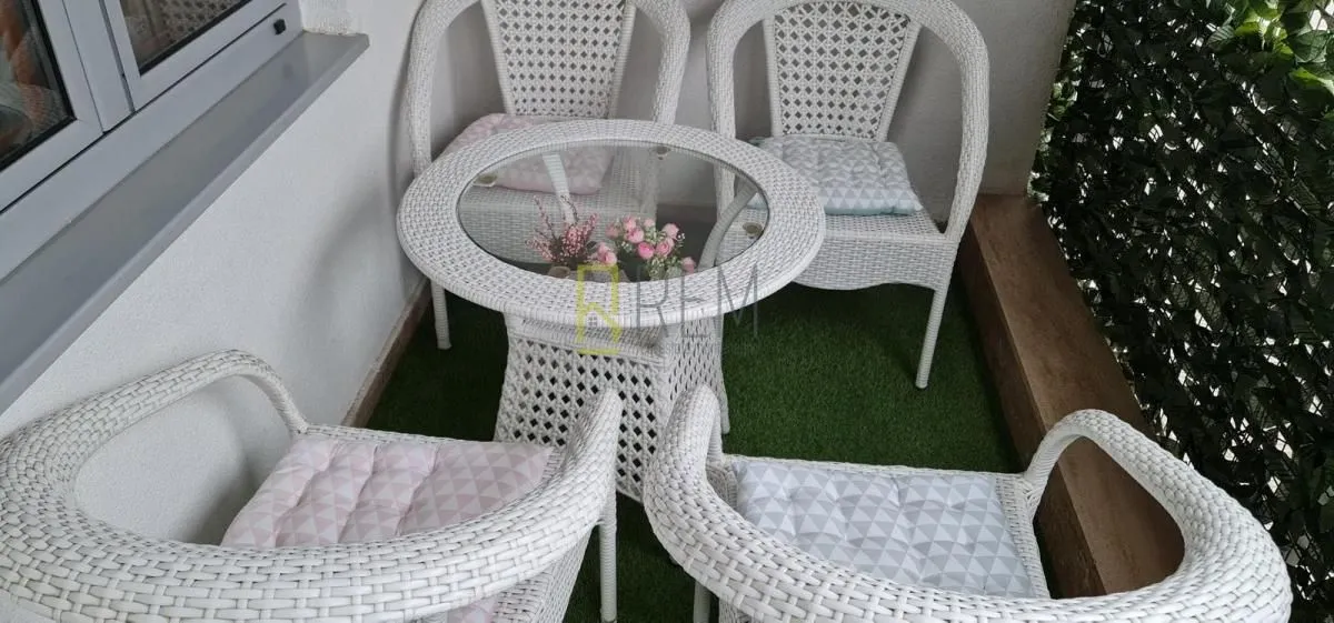 Prodaja, dvosoban stan, 91m², Tološi, Podgorica