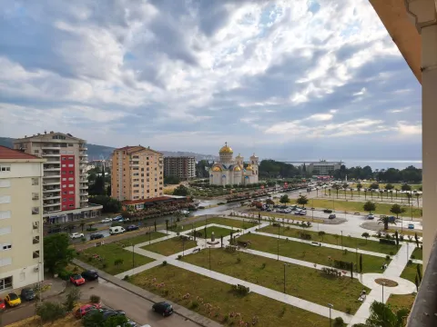 Sale, three bedroom apartment, 100m², Centar, Bar - image 9