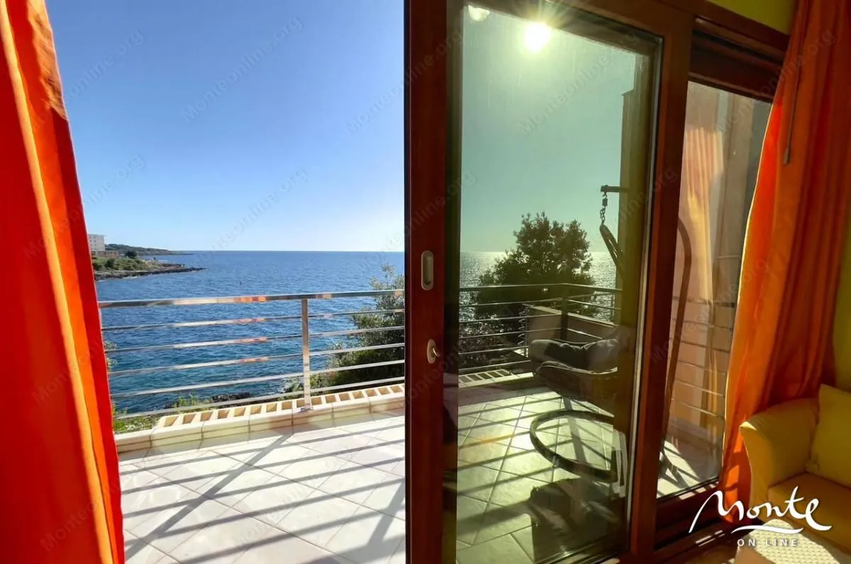 Sale, house, 323m², Utjeha, Bar