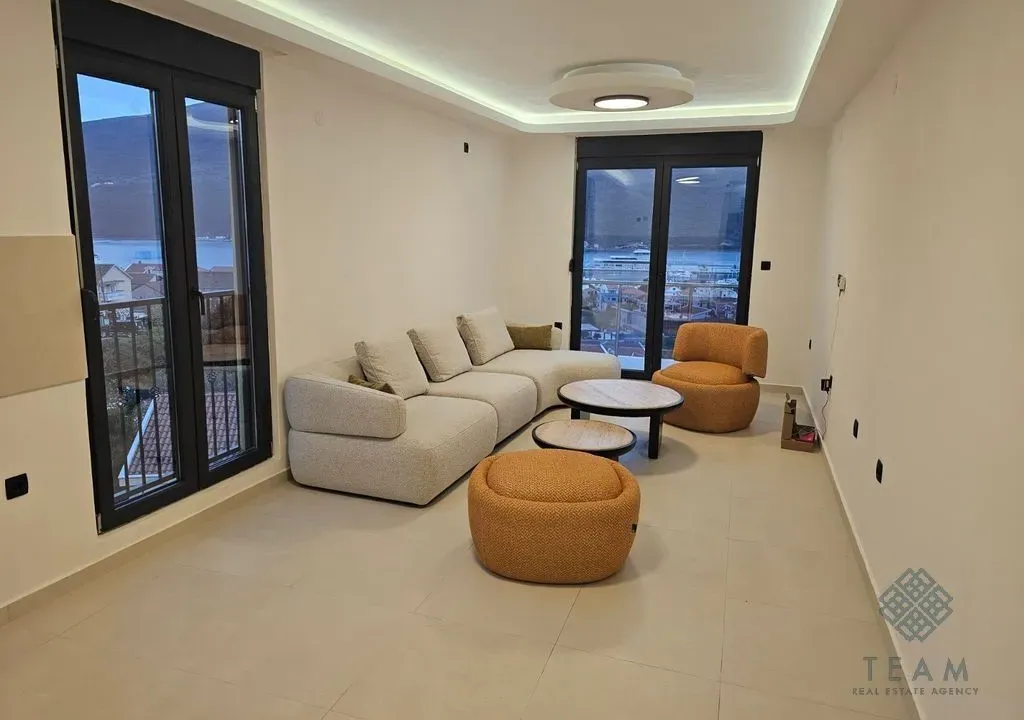 Prodaja, jednosoban stan, 45m², Đenovići, Herceg Novi