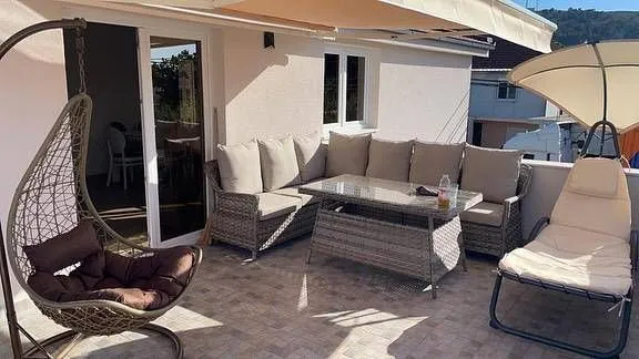 Sale, house, 213m², Bar, Crna Gora