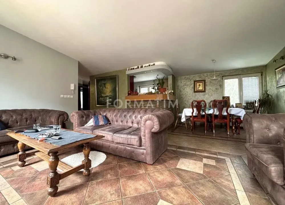 Sale, four bedroom apartment, 120m², Stari Grad, Beograd