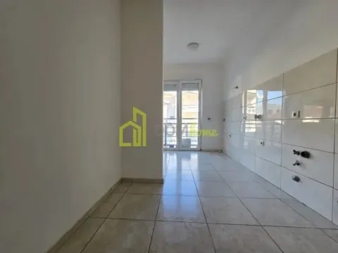 Prodaja, dvosoban stan, 73m², Dalmatinska ulica, Podgorica - image 4