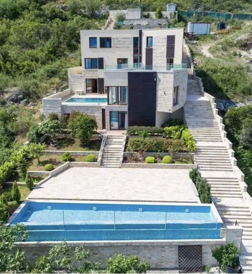 Prodaja, kuća, 517m², Krašići, Tivat