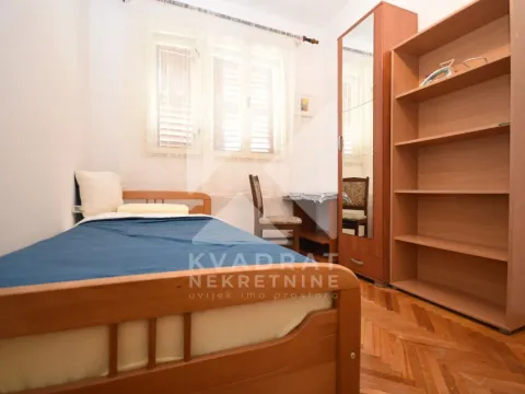 Rent, two bedroom apartment, 55m², Tološi, Podgorica - image 8