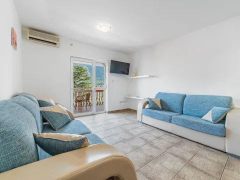 Prodaja, jednosoban stan, 43m², Prčanj, Kotor - image 9