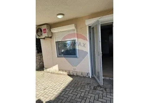 Sale, studio apartment, 17m², Ulcinj, Crna Gora - image 9