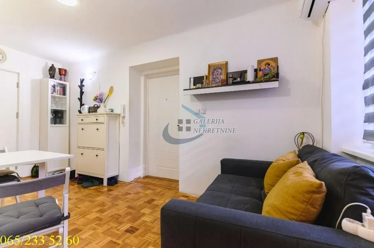 Sale, two bedroom apartment, 44m², Stari Grad, Beograd