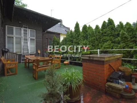 Prodaja, kuća, 250m², Centar, Subotica - image 9