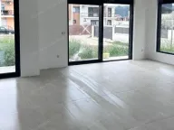 Prodaja, kuća, 200m², Zaljevo, Bar - image 2