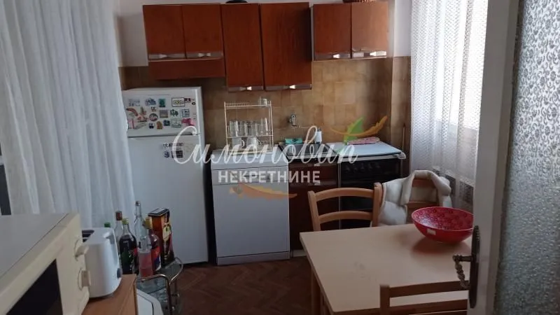 Prodaja, stan, 214m², Zemun Centar, Zemun Sve Podlokacije