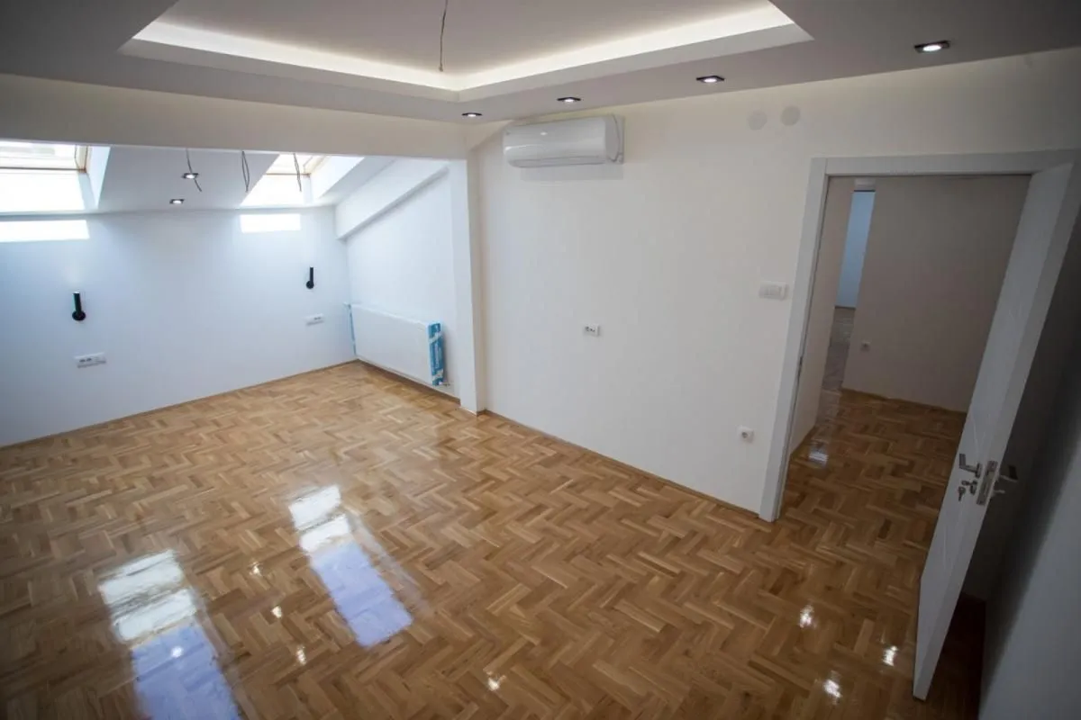 Sale, apartment, 135m², Dom zdravlja, Niš