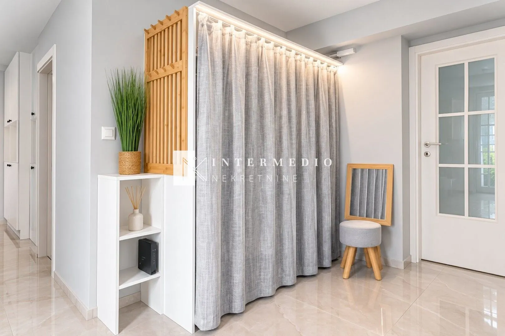 Prodaja, dvosoban stan, 80m², Đenovići, Herceg Novi