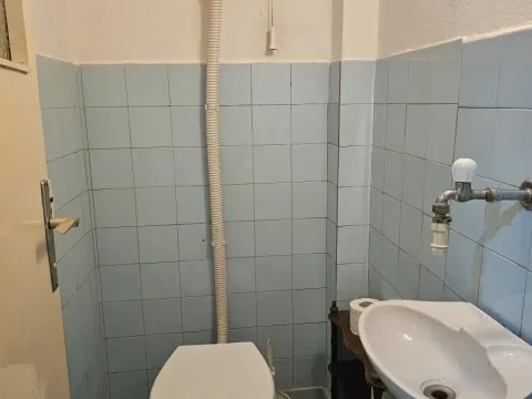 Rent, three bedroom apartment, 70m², Dom zdravlja, Niš - image 10