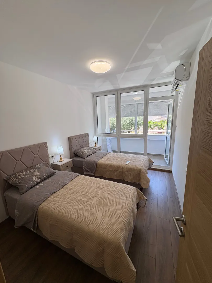 Rent, three bedroom apartment, 100m², Tološka šuma, Podgorica