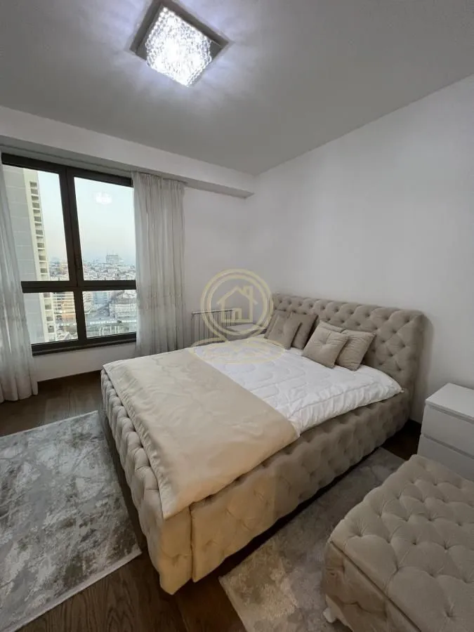 Izdavanje, dvosoban stan, 56m², Savski Venac, Beograd