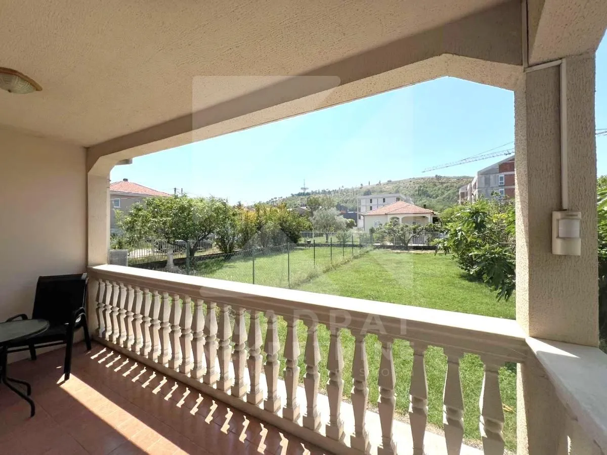 Rent, house, 140m², Zabjelo, Podgorica