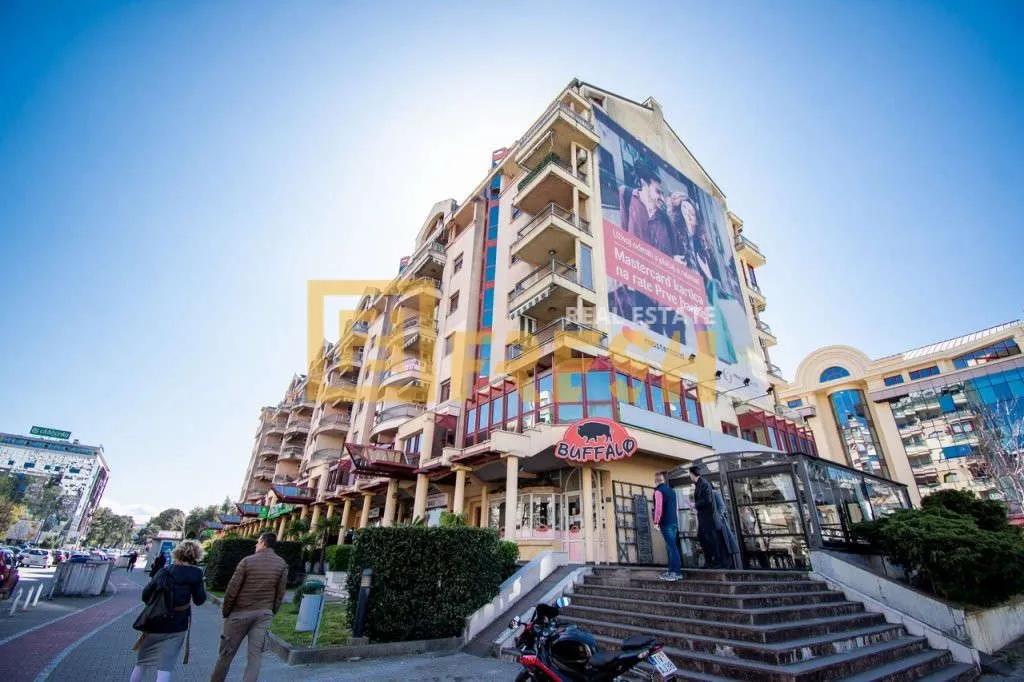 Prodaja, poslovni prostor, 170m², Preko Morače, Podgorica