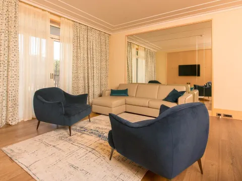 Prodaja, dvosoban stan, 130m², Porto Montenegro, Tivat - image 3