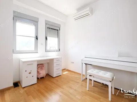 Prodaja, četvorosoban stan, 150m², Rozino, Budva - image 16