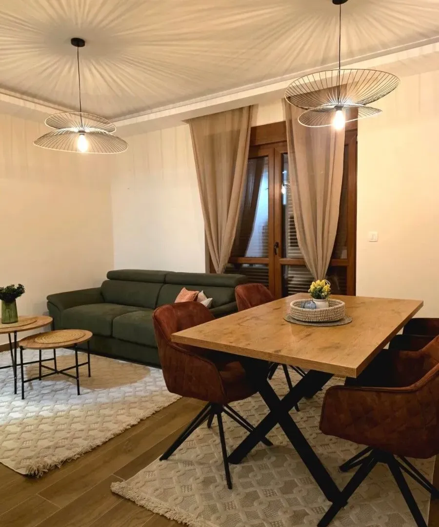 Izdavanje, jednosoban stan, 45m², Centar, Kolašin