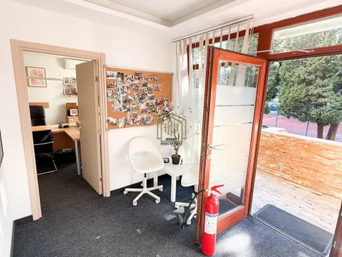 Rent, office space, 129m², Preko Morače, Podgorica - image 5