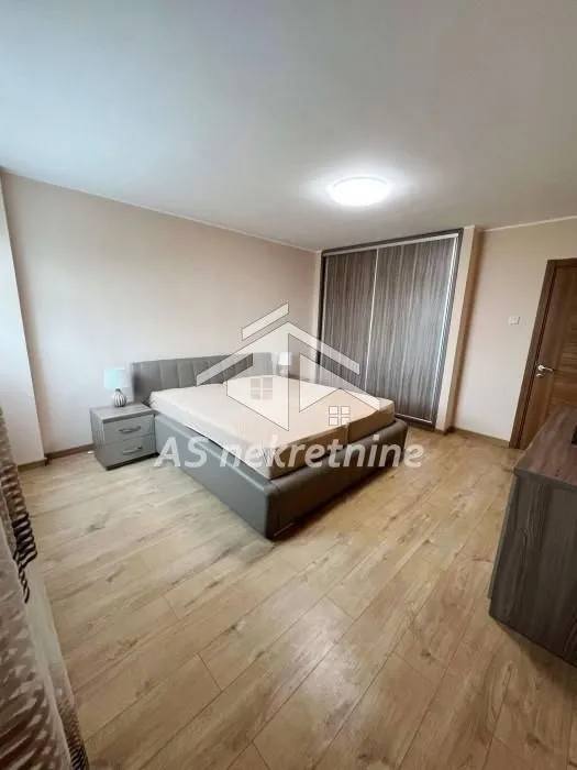 Rent, four bedroom apartment, 75m², Novi Beograd Blok 38, Novi Beograd Sve Podlokacije