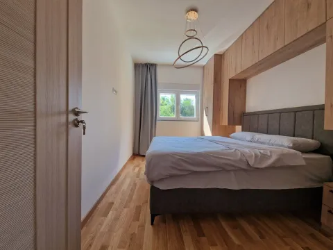 Izdavanje, jednosoban stan, 46m², Bečići, Budva - image 13
