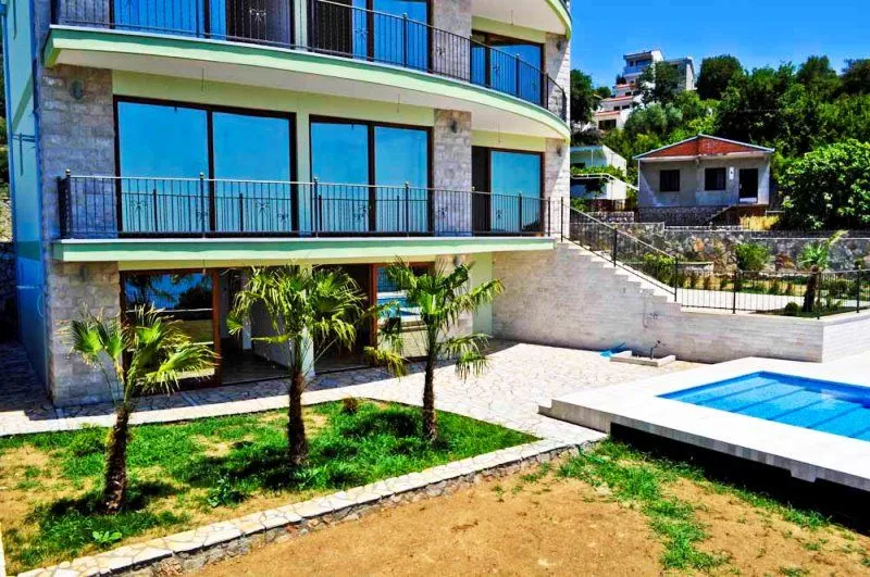 Sale, house, 600m², Bar, Crna Gora