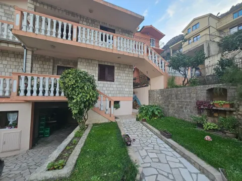 Sale, house, 423m², Muo, Kotor - image 11