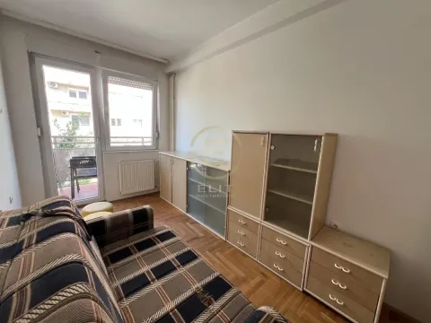 Izdavanje, trosoban stan, 65m², Grbavica, Novi Sad Sve Podlokacije - image 8