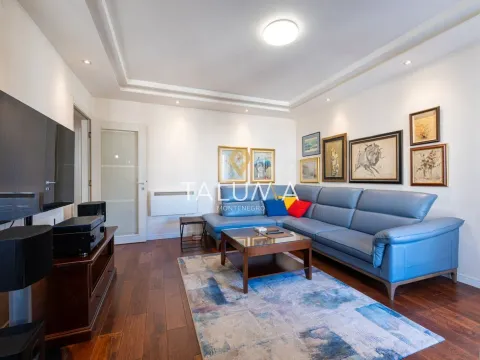 Rent, two bedroom apartment, 68m², City Kvart, Podgorica - image 9