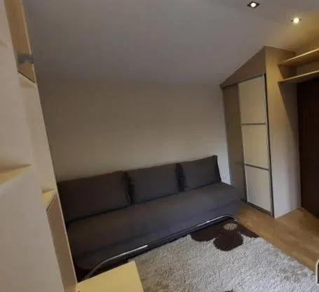 Izdavanje, dvosoban stan, 55m², Preko Morače, Podgorica