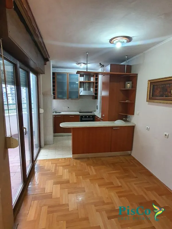 Prodaja, trosoban stan, 105m², Blok 6, Podgorica