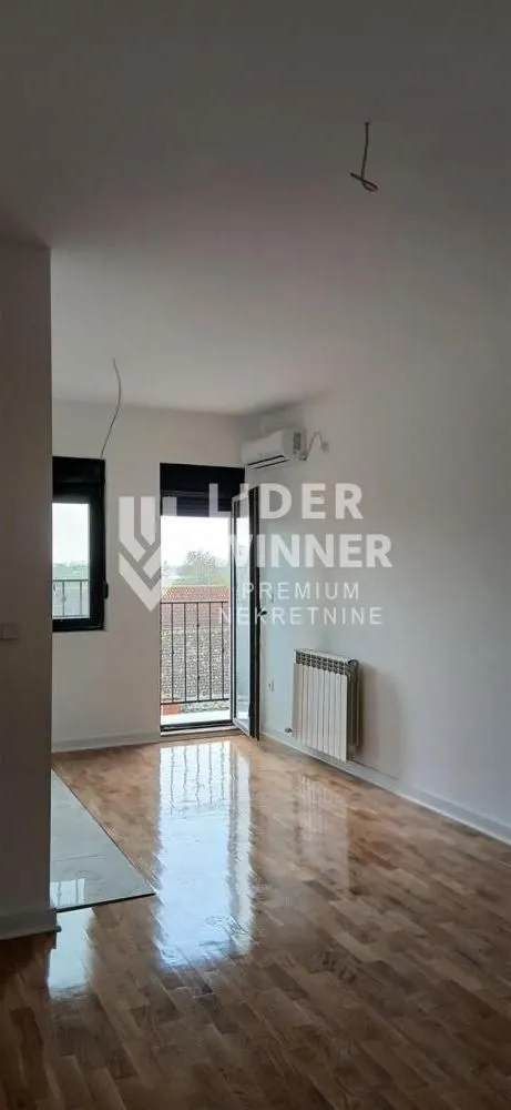 Prodaja, trosoban stan, 65m², Batajnica, Beograd