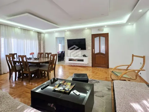 Izdavanje, kuća, 250m², Tuzi, Podgorica - image 2