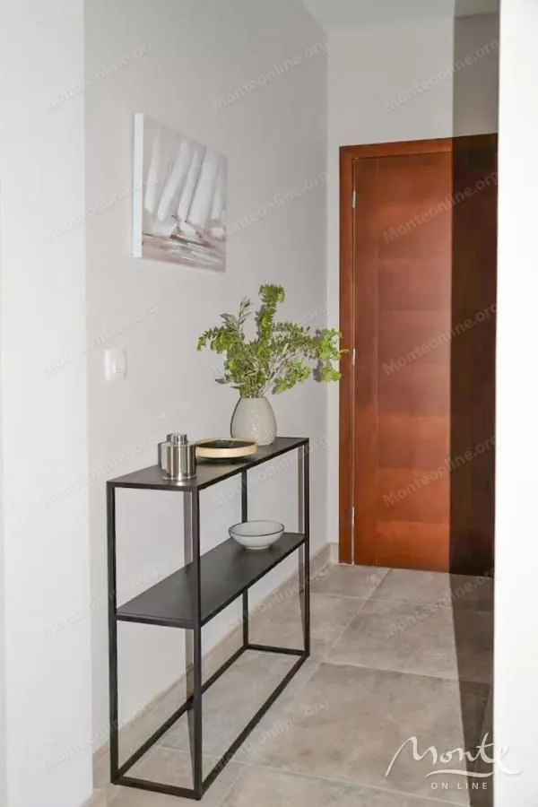 Prodaja, dvosoban stan, 110m², Donja Lastva, Tivat