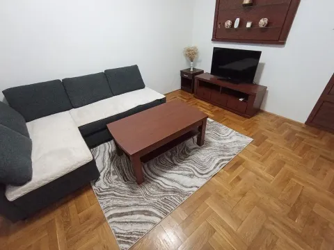 Izdavanje, dvosoban stan, 58m², Podgorica, Crna Gora - image 2