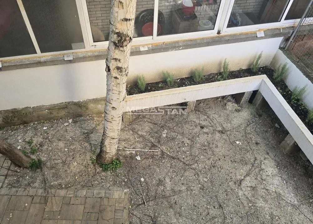 Rent, two bedroom apartment, 59m², Čukarica, Beograd