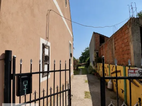 Prodaja, kuća, 150m², Perlez, Zrenjanin - image 3