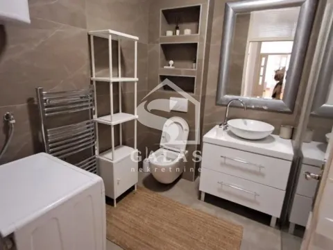 Izdavanje, stan, 135m², Savski Venac, Beograd - image 9